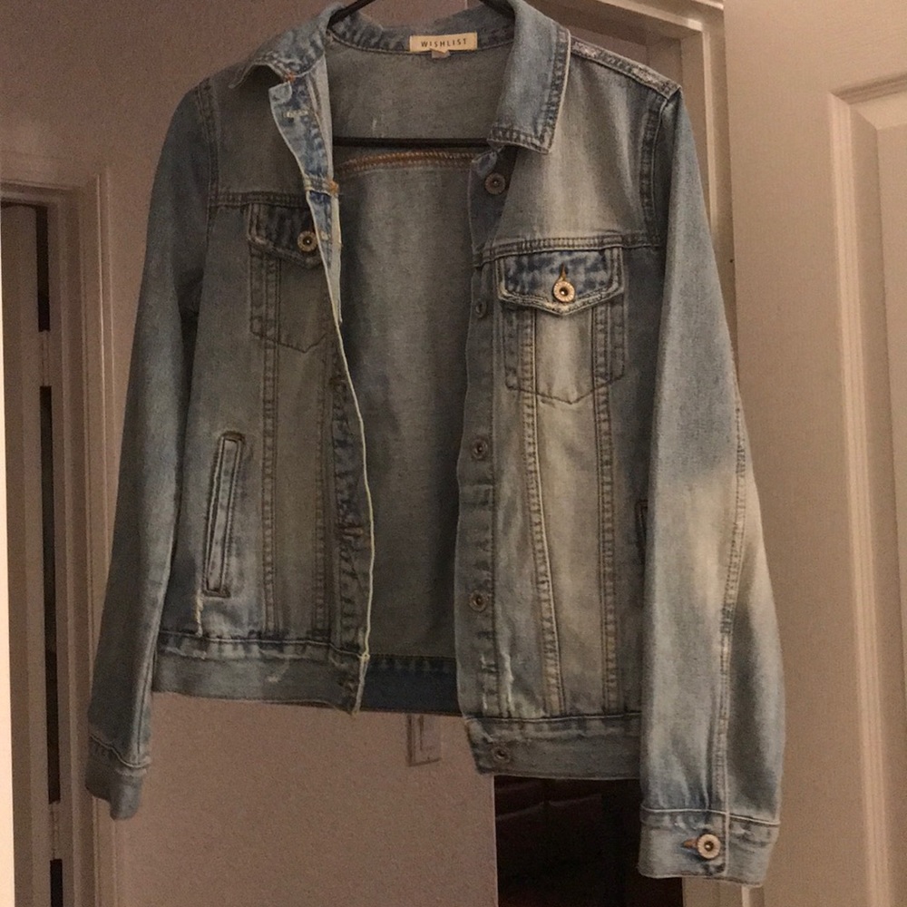 Light denim jean jacket